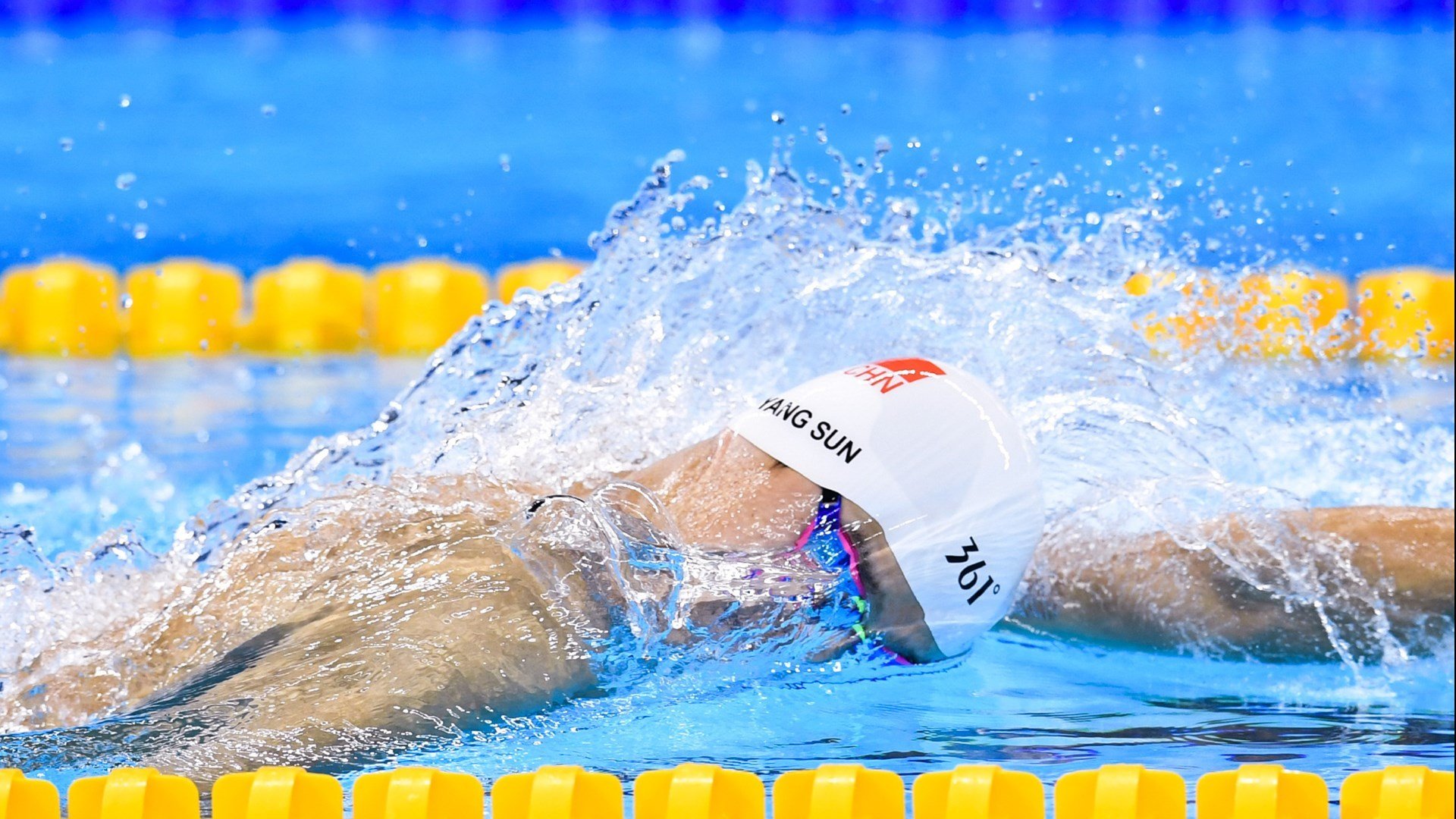 北欧寒冰与东瀛利刃，当芬兰击碎里昂，久保建英在德甲之巅展露锋芒